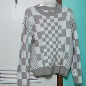 Checkered Gray and White Sweater